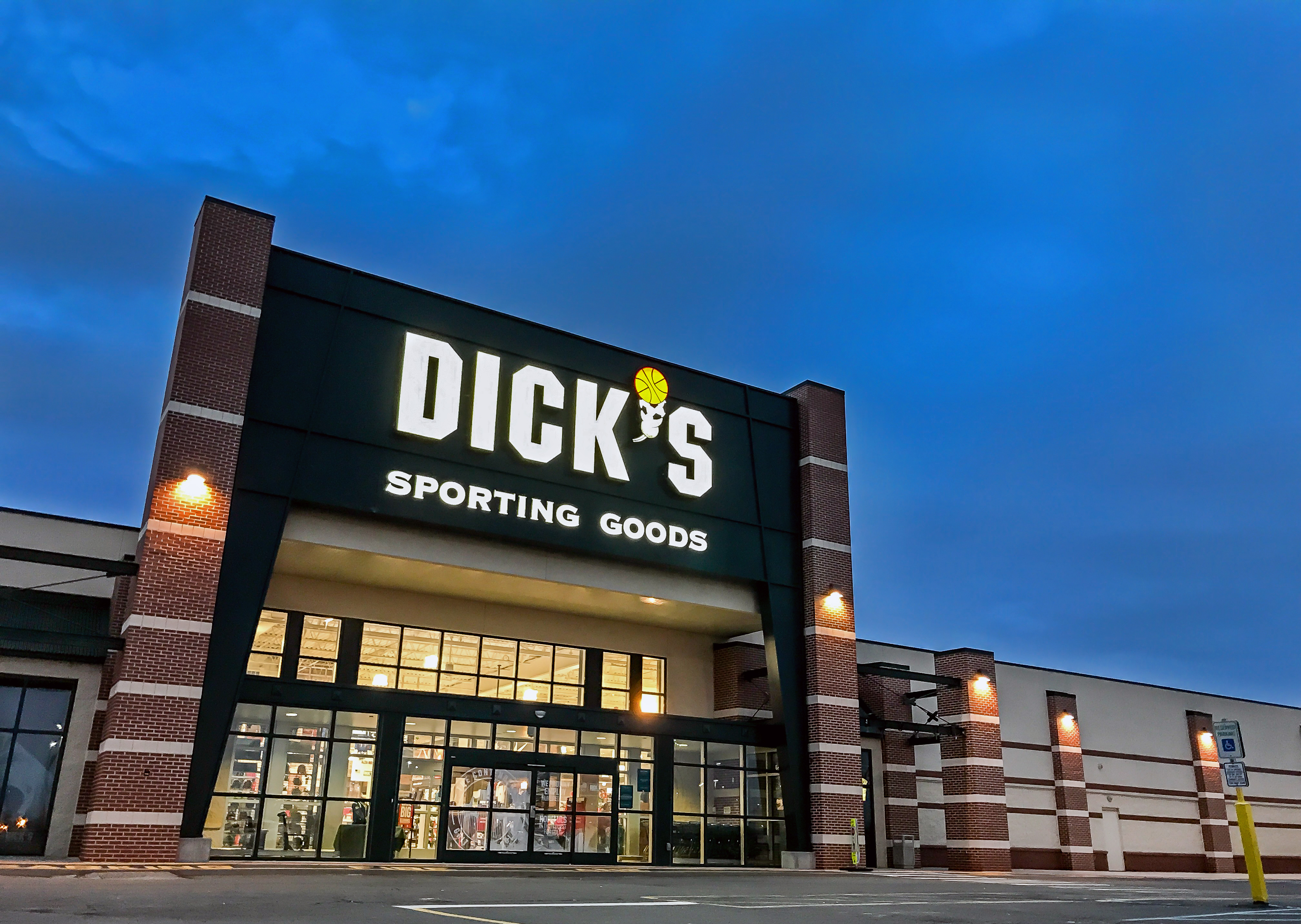 DICK'S Sporting Goods Stock: It's All Seasons For Capital Appreciation ...