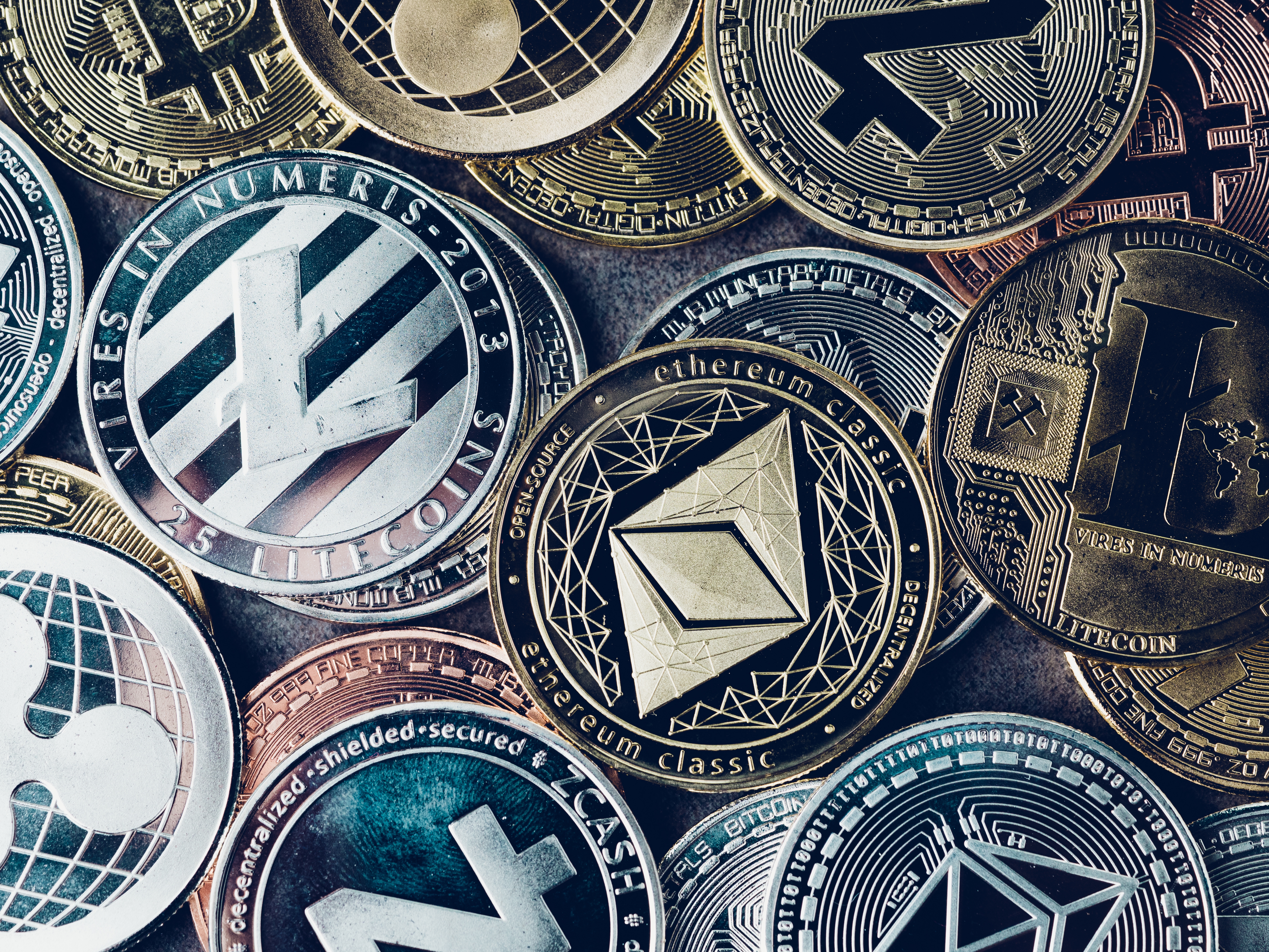 Altcoins on pace for poor 2025 returns as crypto market cap dips (BNB-USD: Cryptocurrency) | Seeking Alpha