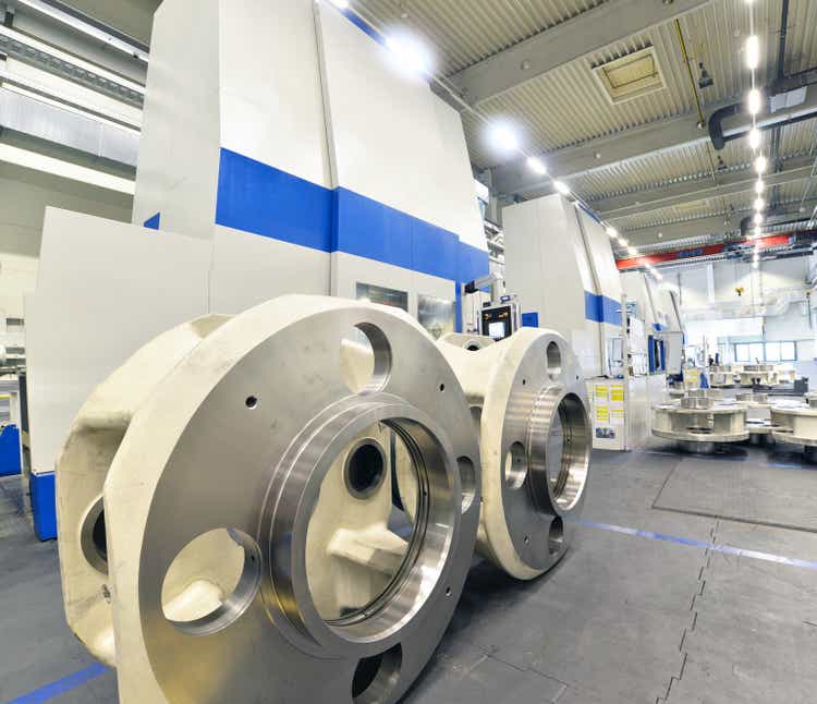 Factory of modern mechanical engineering - production of gearboxes for wind turbines