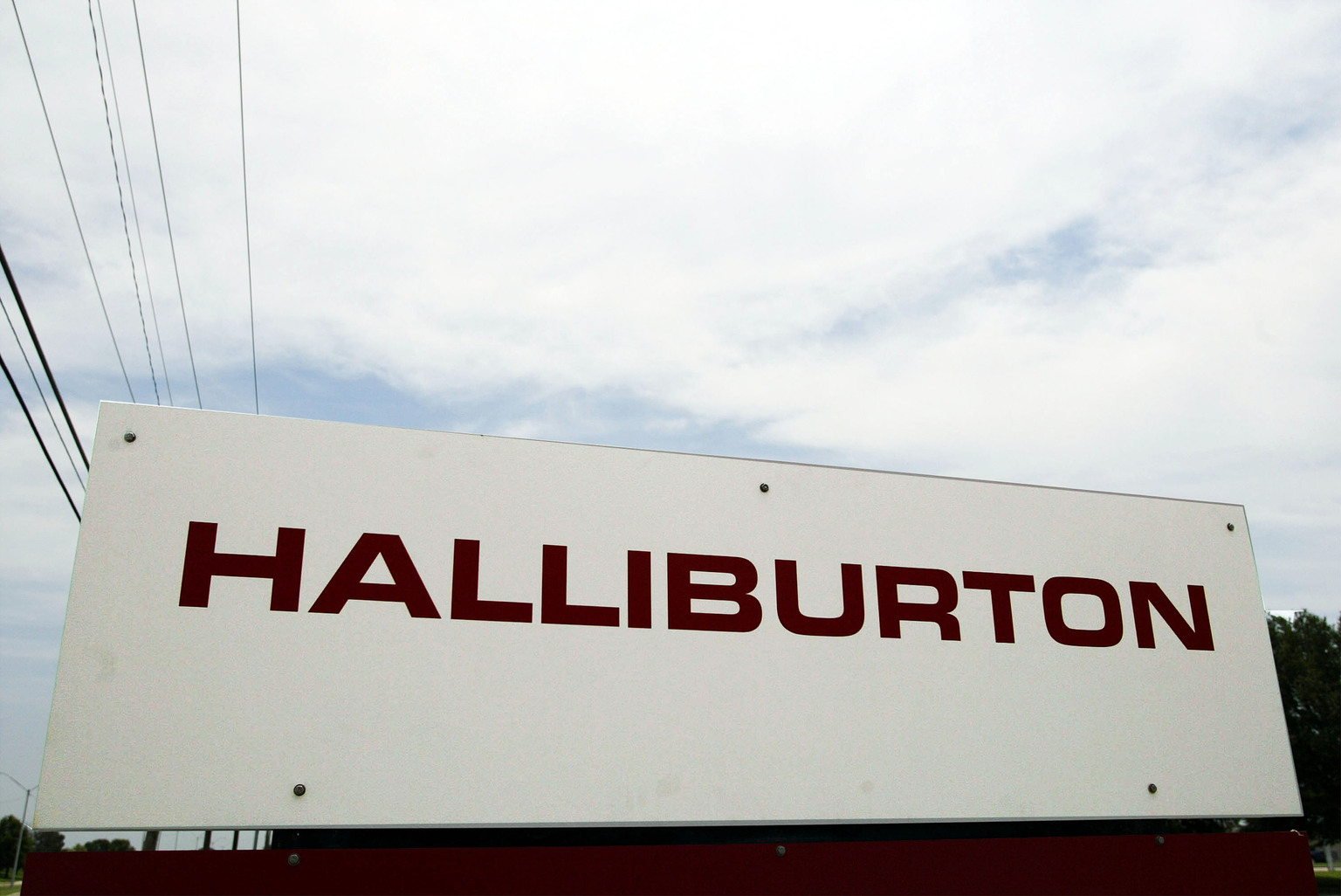 Halliburton Stock Is Slipping. Revenue Missed, but Higher Oil Prices Should  Help. - Barron's