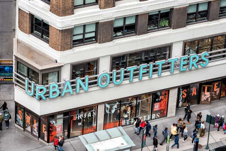 Free People, an Urban Outfitters (Nasdaq: URBN) brand, opening Chestnut  Hill location - Boston Business Journal