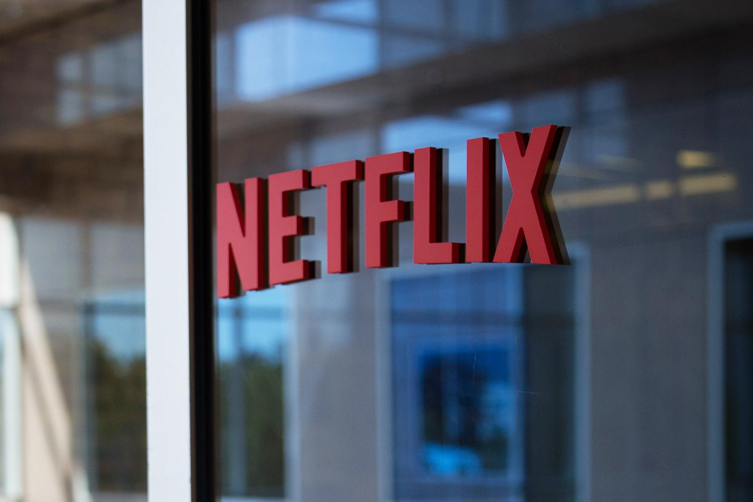 Netflix: 5 Reasons You Should Sell Now (NASDAQ:NFLX) | Seeking Alpha