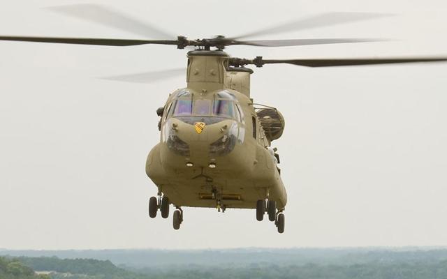 http://www.boeing.com/resources/boeingdotcom/defense/ch-47_chinook/images/ch_47_gallery_med_02_960x600.jpg