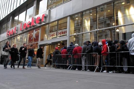 UBS Cuts Rating On Foot Locker, Inc. (FL) To UBS Cuts Rating On Foot Locker, Inc. (FL) To