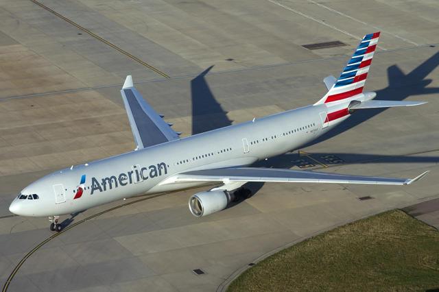 Afbeeldingsresultaat voor a330 american airlines