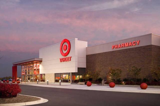what time target opens on 4 of july