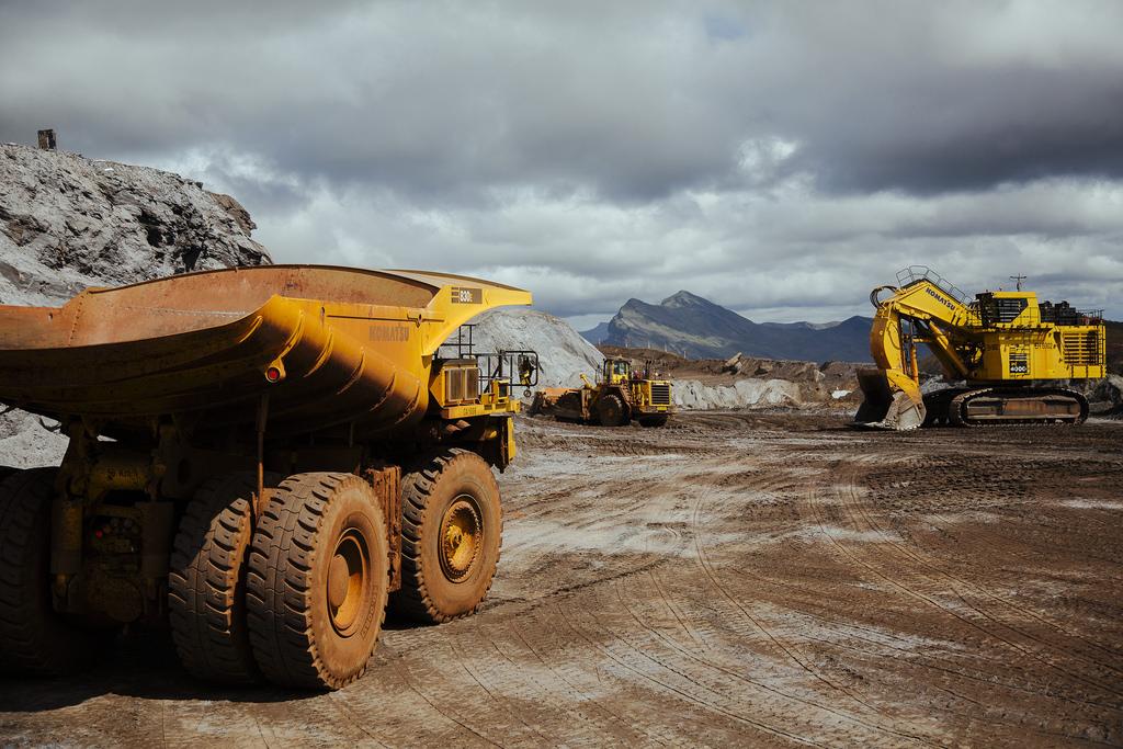 Anglo American Plc: Hedge Your Mining Portfolio With This 5% Dividend ...