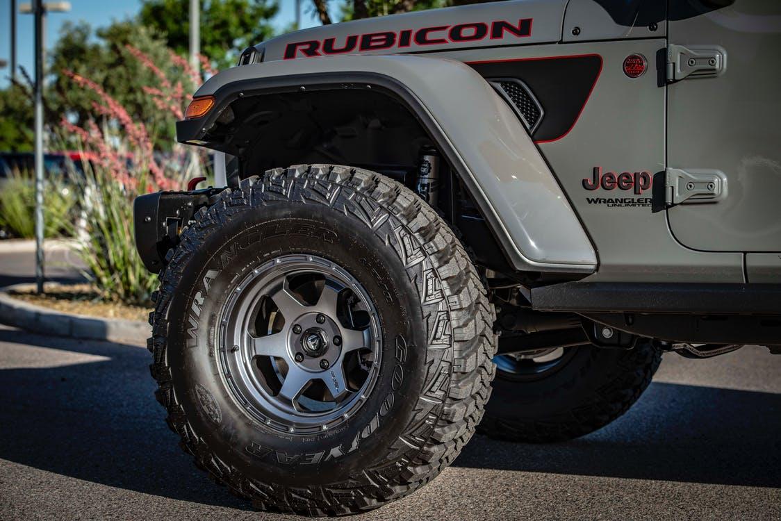front tires ofJeep Wrangler