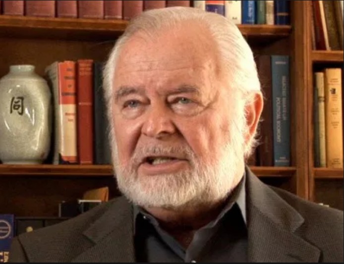 8g. G. эдвард гриффин порождение острова джекилл. Nikon 18mm. Nikon 16mm 1.