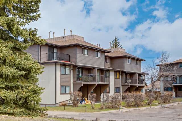 King's Alley | 939 Bracewood Drive SW, Calgary | RentCanada