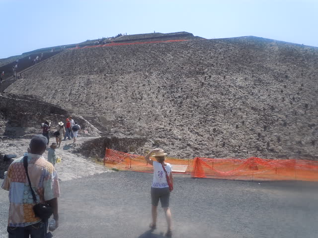 Teotihuacan Temple of the Sun, 2011
