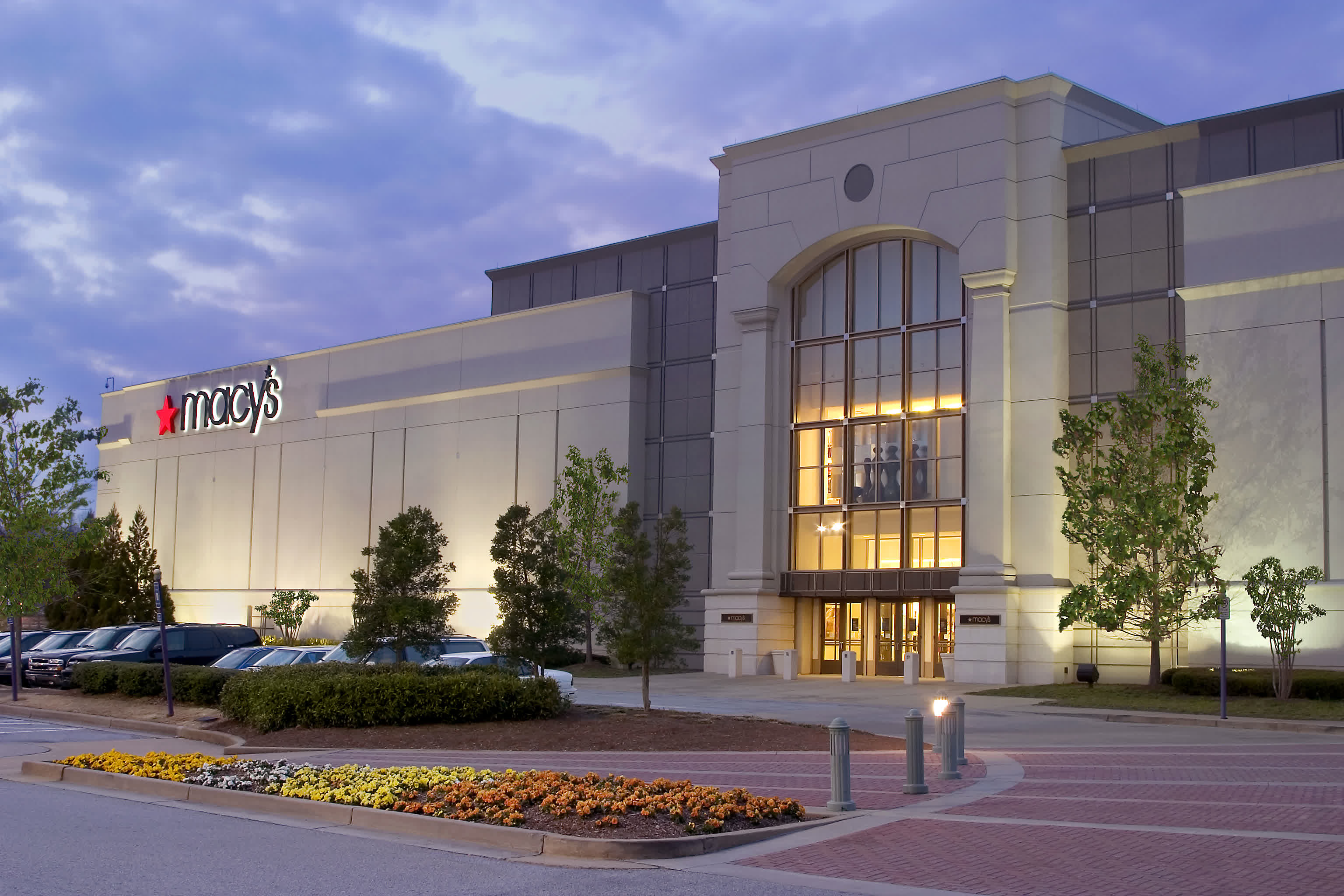 Most Of Macy's 'Growth150' Stores Are Located In A-Malls - Not All Malls  Are The Same (NYSE:M)