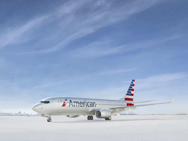 An American Airlines plane