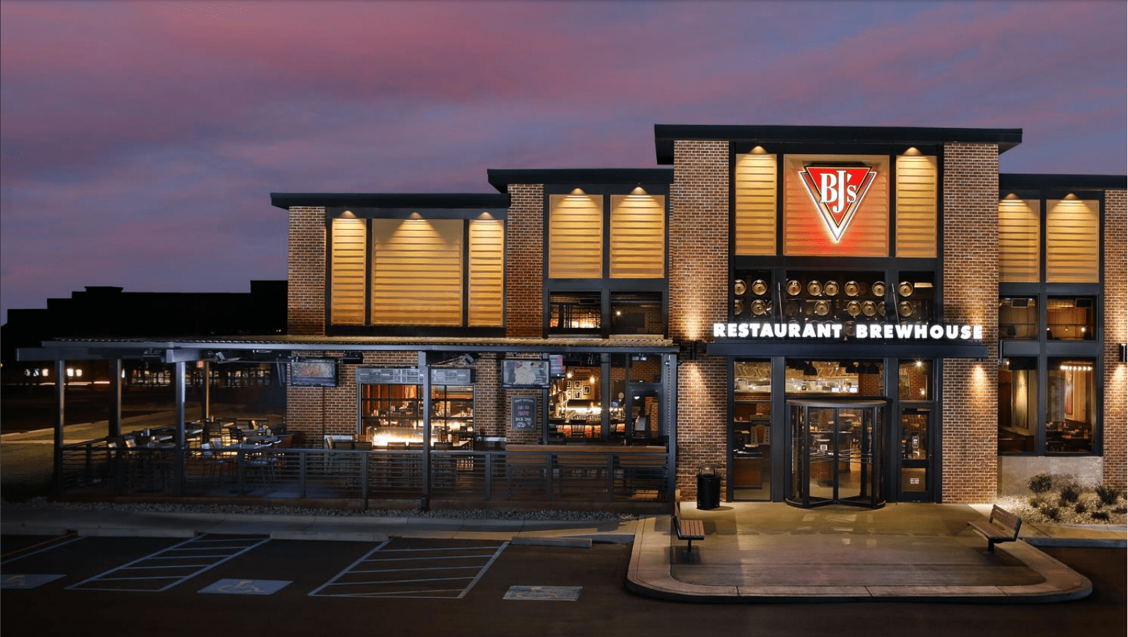 Bj's Restaurant & Brewhouse Manchester Photos BJ's Restaurants: Staffing Challenges Weigh On Q3 Performance (NASDAQ