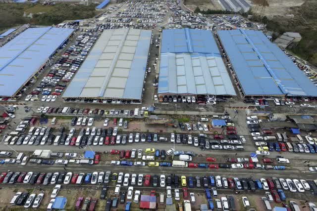 One of China's growing number of used car lots