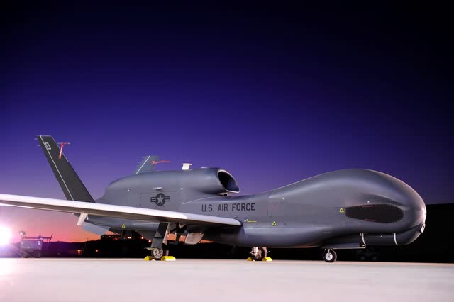 Northrop Grumman RQ-4 Global Hawk - MilitaryLeak