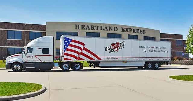 Heartland Express earns carrier of the year, platinum award for on-time service from FedEx Express - TheTrucker.com