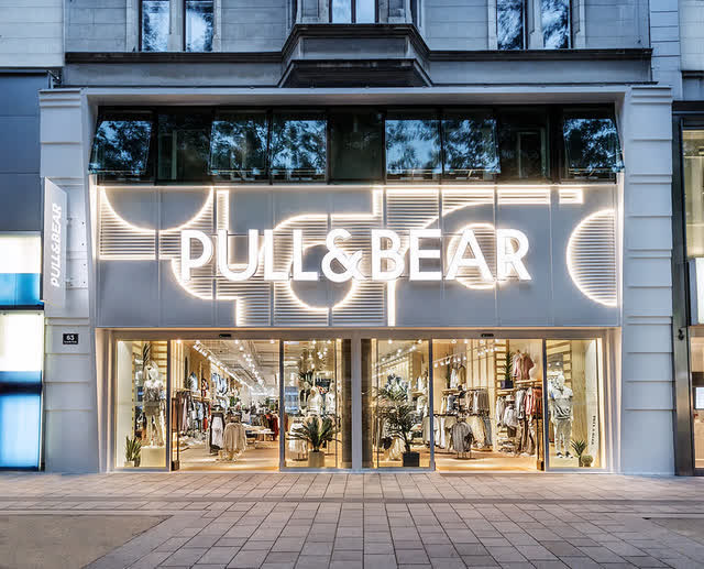 Pull & Bear store in Vienna, Austria