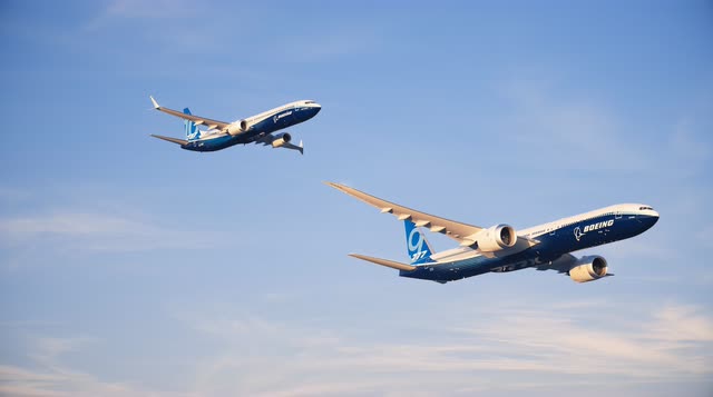 Boeing 737 MAX 10 and Boeing 777-9 aircraft