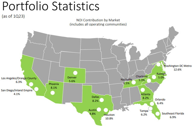 A map of the united states with green and white dots Description automatically generated
