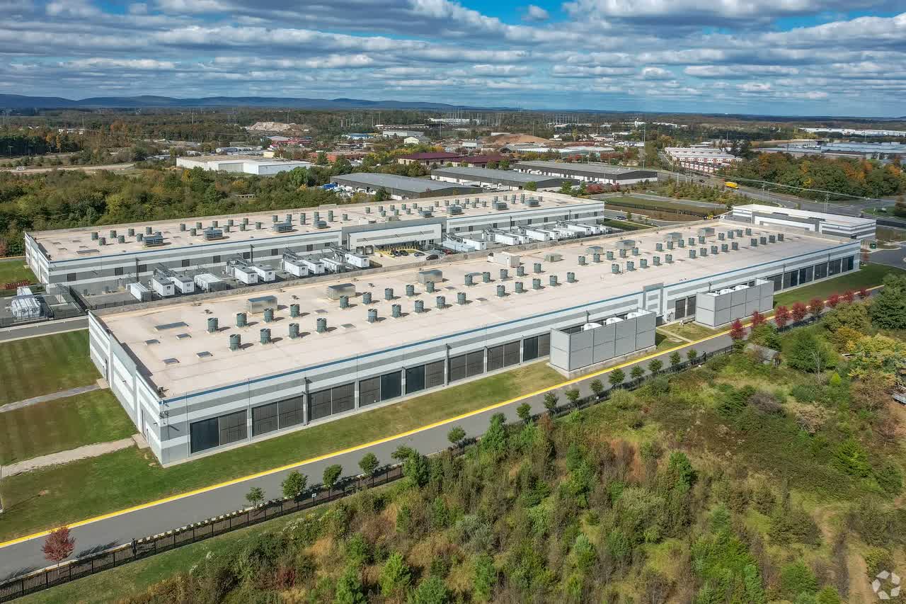 Blackstone Venture Adds Five Data Centers in Sector's Largest US Market