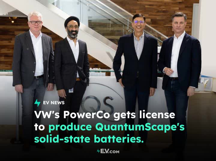 Frank Blome, CEO of PowerCo, Jagdeep Singh, Co-founder & Chairman of QuantumScape, Dr. Siva Sivaram, CEO & president of QuantumScape, and Thomas Schmall, Volkswagen Group Board Member for Technology (Photo: Business Wire)