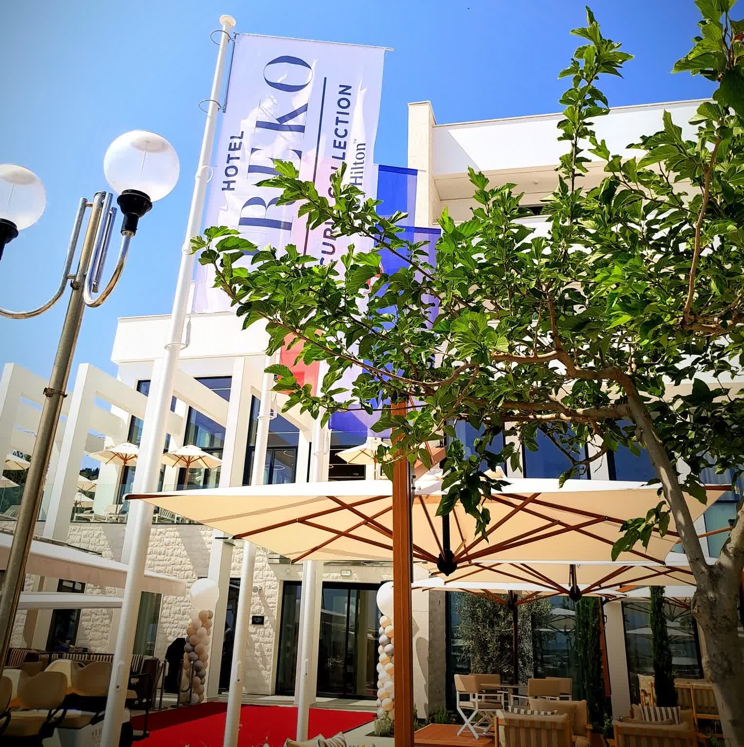 Hilton Keeps Growing Globally While Its Margins Beat Key Hotel Peers |  Seeking Alpha